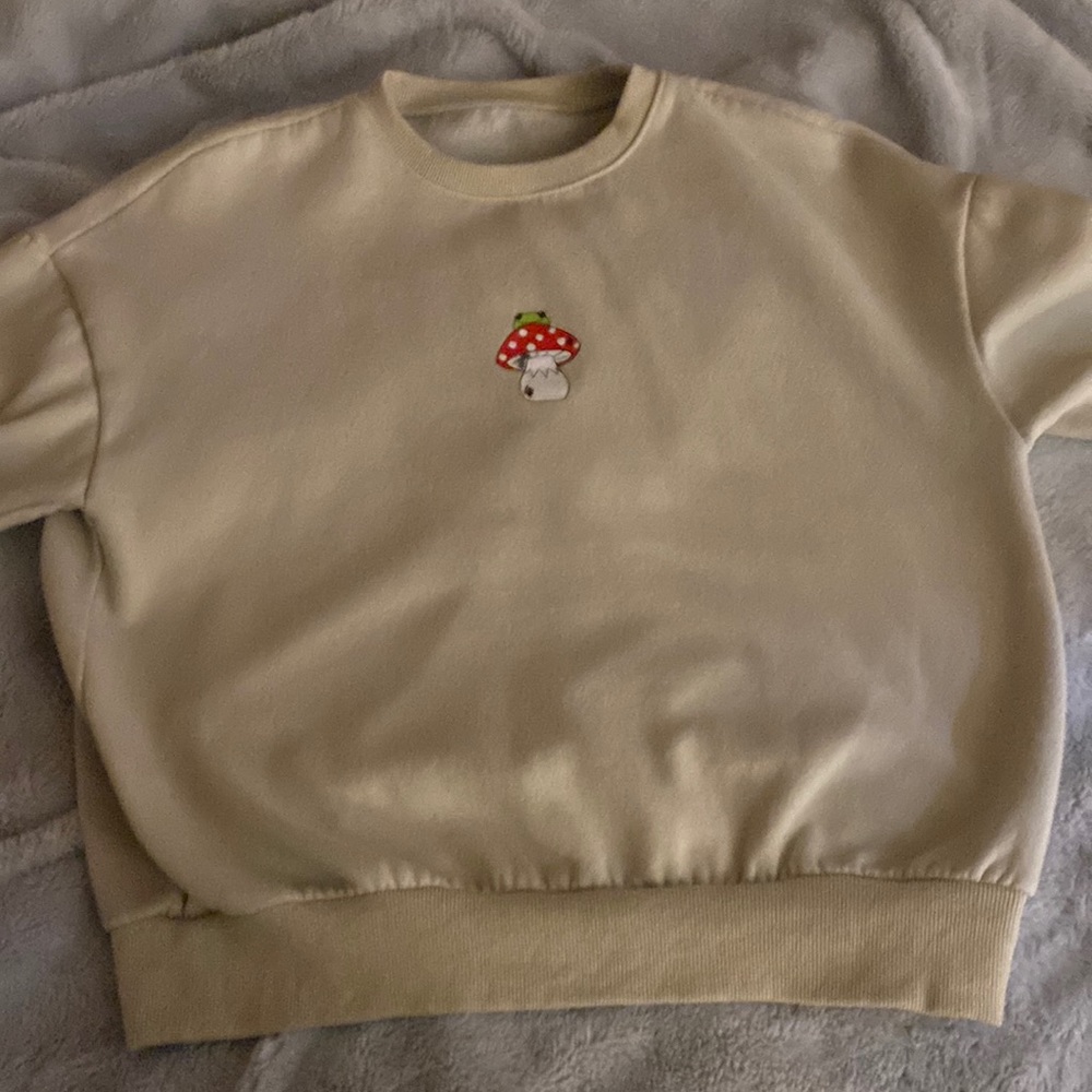 •cute frog & mushroom crewneck